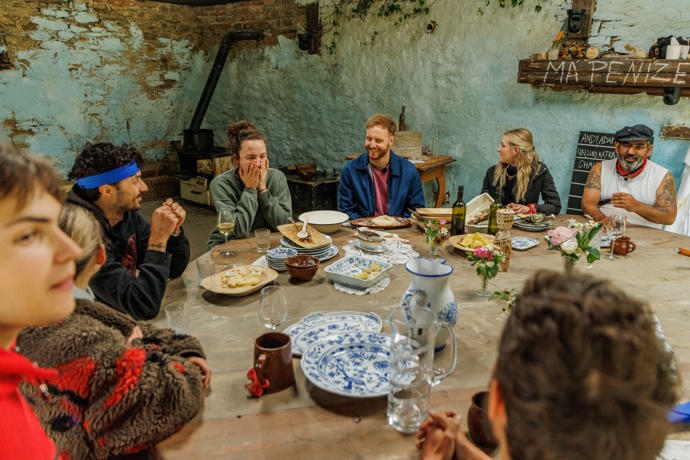 FOTO: Na Farmě se vařilo. – stránka 97