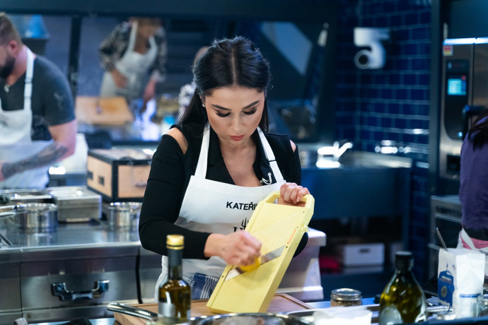 FOTO: Účastnice Hell´s Kitchen. – stránka 25
