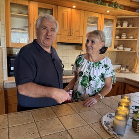 Václav Ševčík požádal Jaroslavu Frankovou o ruku. Ale jen symbolicky, do opravdové svatby se nehrne.