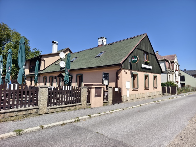 FOTO: Restaurace Ořechovka ukončila ke konci roku 2024 provoz. – stránka 115