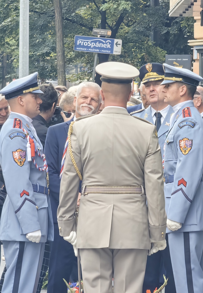 FOTO: Nastoupení vojáci hradní sráže, – stránka 4
