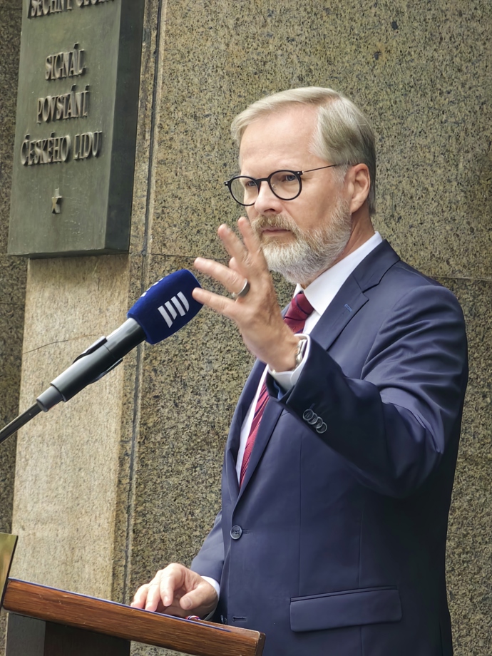 FOTO: Petr Fiala na setkání 21. srpna. – stránka 190