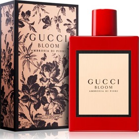 Parfémovaná voda Bloom Ambrosia di Fiori od Gucci se vyznačuje smyslností květinového pugétu, který se kromě podmanivého jasmínu skládá z nasládlé a opojné tuberózy, damašské růže a vše doplňuje i čínský zimolez. Parfém koupíte od 1292 Kč.