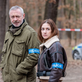 Marta Dancingerová a Jiří Dvořák budou od podzimu novými posilami Kriminálky Anděl. 