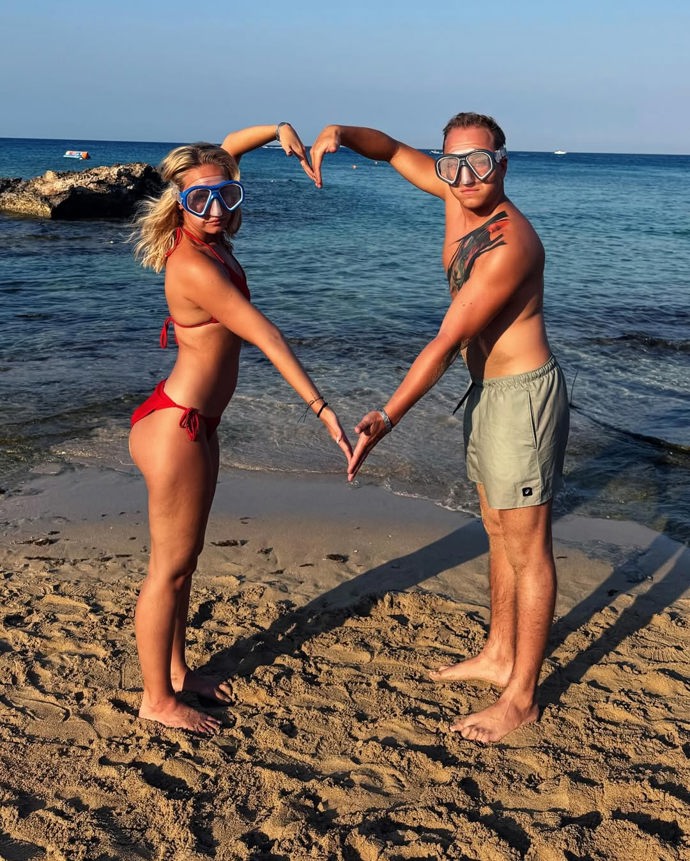 FOTO: Denisa s partnerem Filipem nafotili řadu komických fotek. – stránka 3