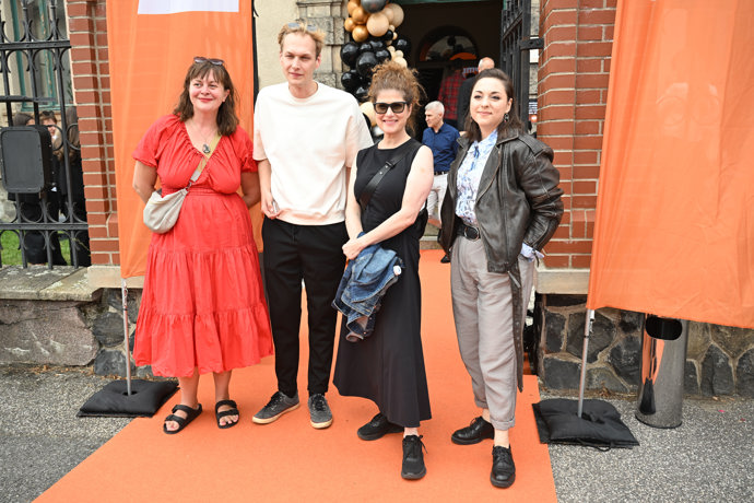 FOTO: Pozvané osobnosti na party Primy. – stránka 147