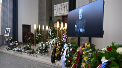 FOTO: Pohřeb Jiřího Krampola.