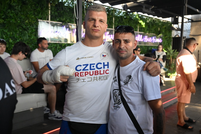FOTO: Dorazil i Patrik Žralok. – stránka 76