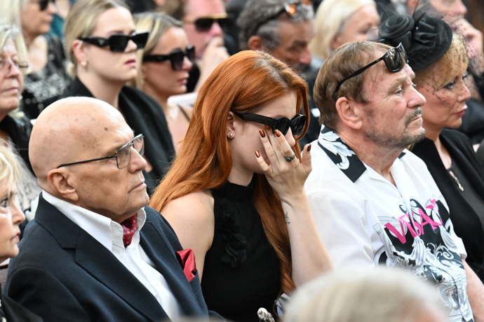 FOTO: Kateřina Bláhová ronila slzy. – stránka 13