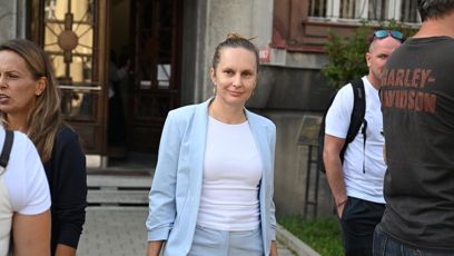 FOTO: Zpěvačka Michaela Nosková u soudu s expartnerem.