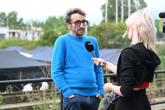 FOTO: Jakub Žáček při rozhovoru pro eXtra.cz. – stránka 37