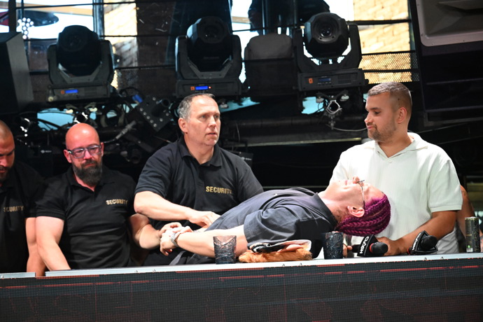 FOTO: Polský protihráč Kraken. – stránka 55