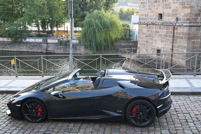 FOTO: Lamborghini Karlose Vémoly. – stránka 50