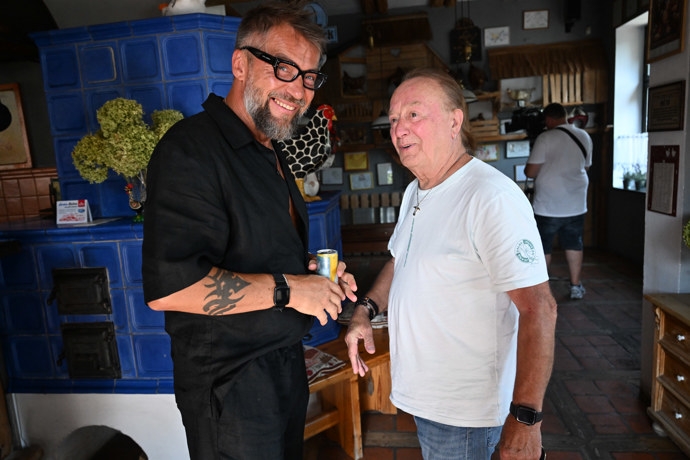 FOTO: Bořek Slezáček a Petr Janda. – stránka 9