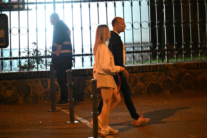 FOTO: Jiří Ployhar dorazil na akci Primy s mladou partnerkou. – stránka 5