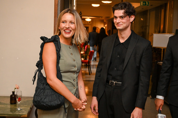 FOTO: Josef Trojan na premiéře filmu Holky na led. – stránka 4