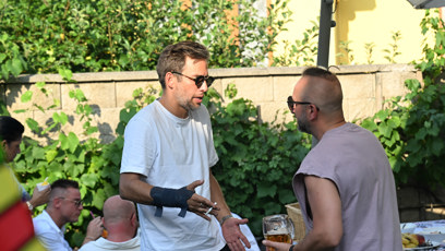 FOTO: Za Jankem Bartoškou chodilo dost lidí.
