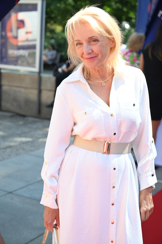 FOTO: Veronika Žilková na tiskové konferenci TV Nova. – stránka 7