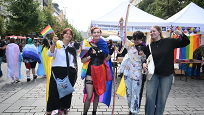 FOTO: Prague Pride 2025 byl plný rozmanitých oblečků.
