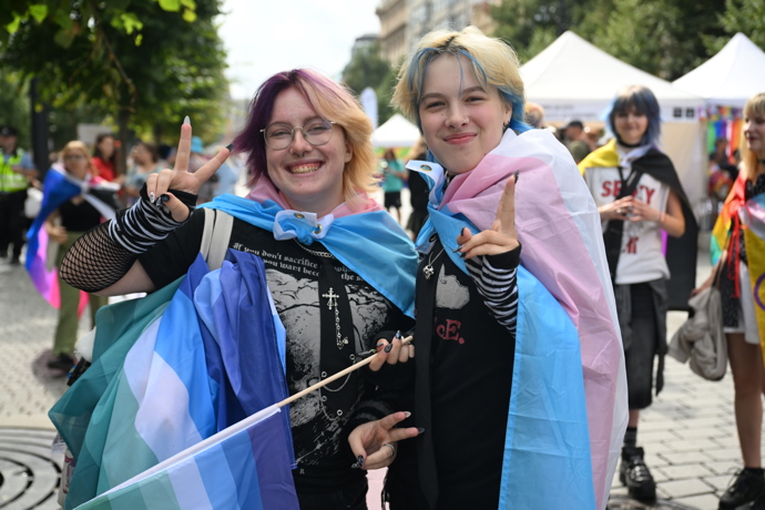 FOTO: Prague Pride 2025 byl plný rozmanitých oblečků. – stránka 162