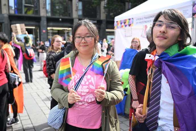 FOTO: Prague Pride 2025 byl plný rozmanitých oblečků. – stránka 154