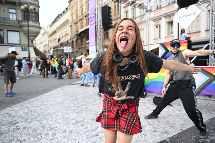 FOTO: Prague Pride 2025 byl plný rozmanitých oblečků. – stránka 137