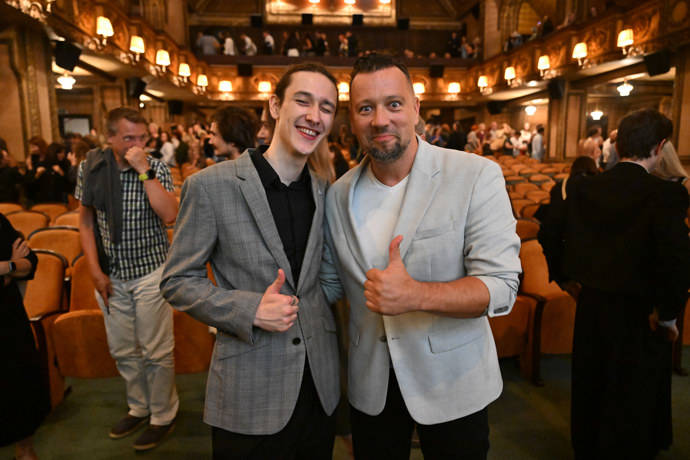 FOTO: Michal Kavalčík se synem. – stránka 16