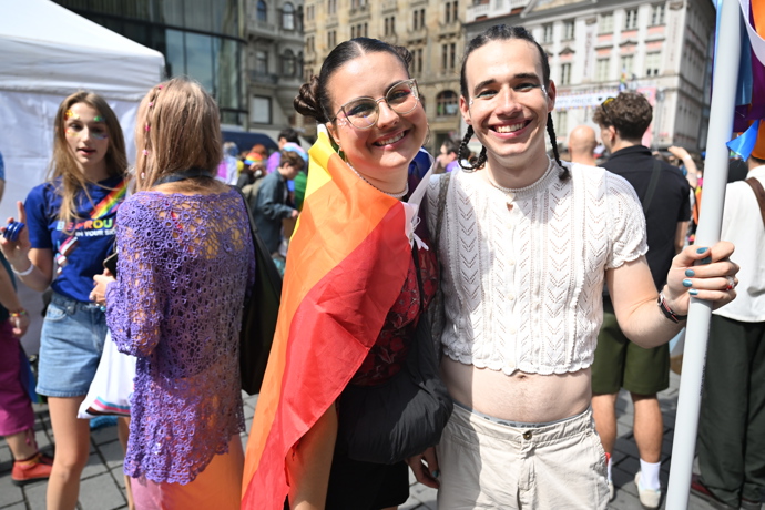 FOTO: Prague Pride 2025 byl plný rozmanitých oblečků. – stránka 130