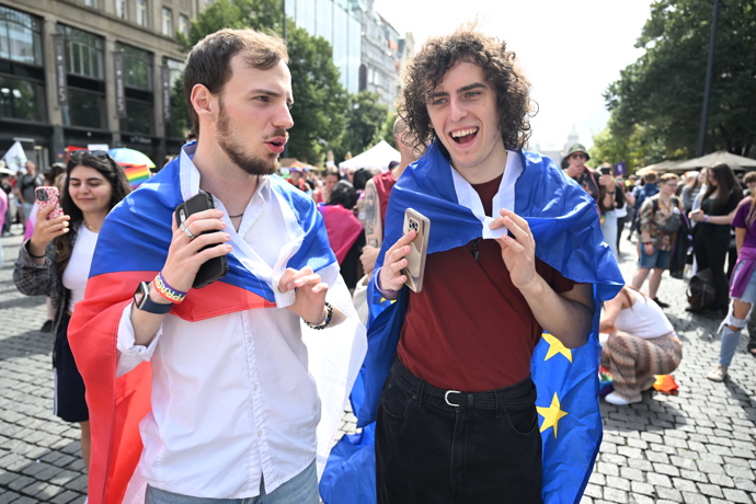 FOTO: Prague Pride 2025 byl plný rozmanitých oblečků. – stránka 123