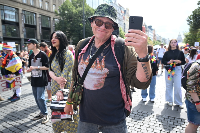 FOTO: Prague Pride 2025 byl plný rozmanitých oblečků. – stránka 122