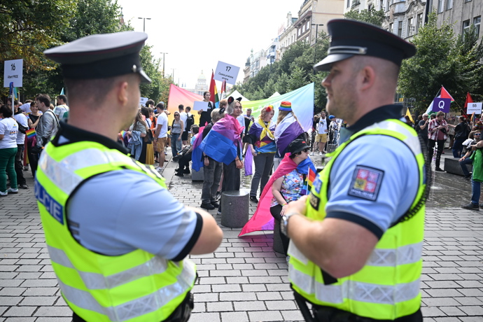 FOTO: Prague Pride 2025 byl plný rozmanitých oblečků. – stránka 119