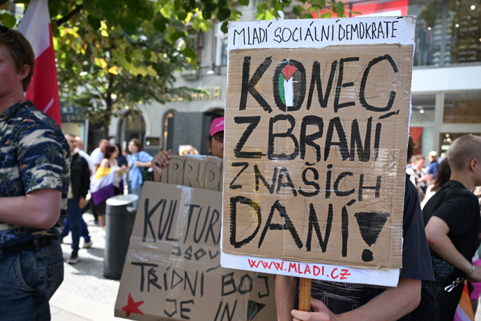 FOTO: Prague Pride 2025 byl plný rozmanitých oblečků. – stránka 118