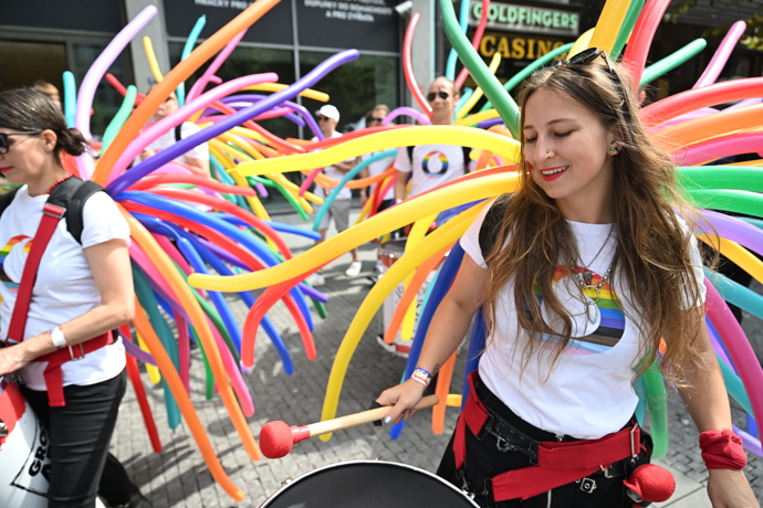 FOTO: Prague Pride 2025 byl plný rozmanitých oblečků. – stránka 104