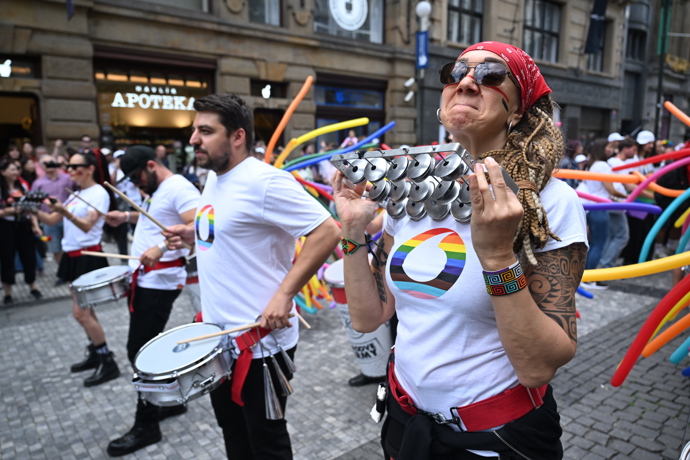 FOTO: Prague Pride 2025 byl plný rozmanitých oblečků. – stránka 92