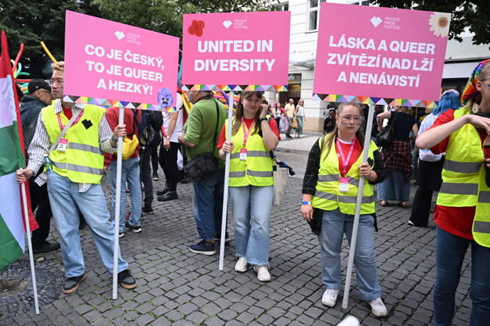 FOTO: Prague Pride 2025 byl plný rozmanitých oblečků. – stránka 87