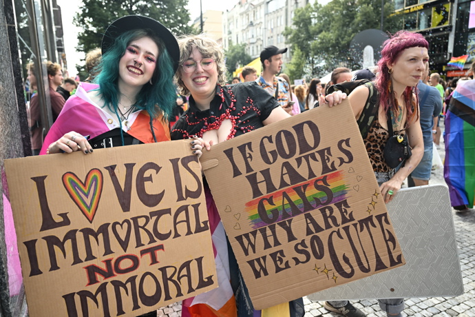 FOTO: Prague Pride 2025 byl plný rozmanitých oblečků. – stránka 85