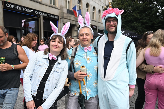 FOTO: Prague Pride 2025 byl plný rozmanitých oblečků. – stránka 84