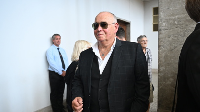 FOTO: Poslední rozloučení s Jiřím Krampolem ve strašnickém krematoriu.