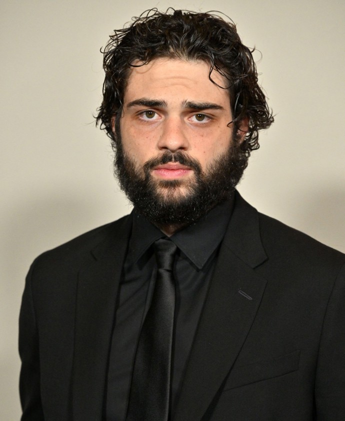 FOTO: Herec Noah Centineo. – stránka 1