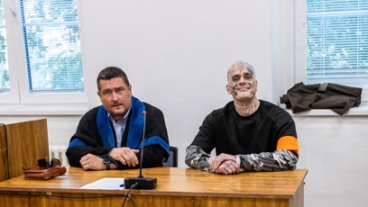 FOTO: Vercetti se u soudu dobře bavil.