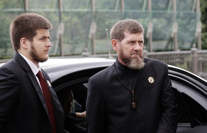 FOTO: Čečenský vůdce Ramzan Kadyrov se svým synem Adamem.