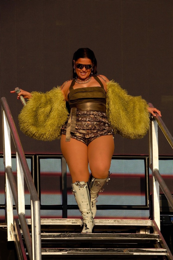 FOTO: Zpěvačka Nelly Furtado. – stránka 2