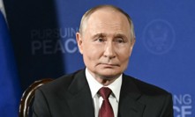 Mnozí si myslí, že na Aljašku ruská hlava státu poslala dvojníka.
