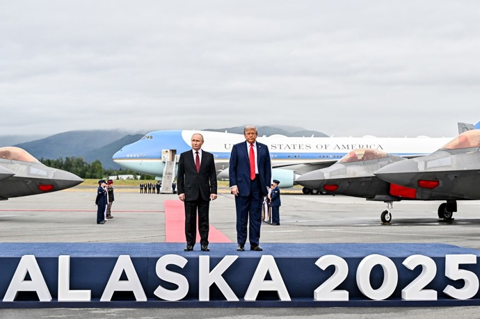 FOTO: Summit na Aljašce mezi Trumpem a Putinem – stránka 6