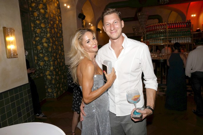 FOTO: Tereza Barošová a Filip Neusser na otvíračce restaurace v Brně. – stránka 2