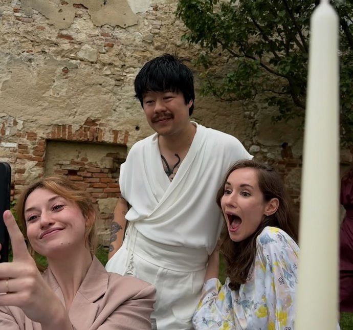 FOTO: Ruy Okamura byl oblečen v japonském stylu. – stránka 6