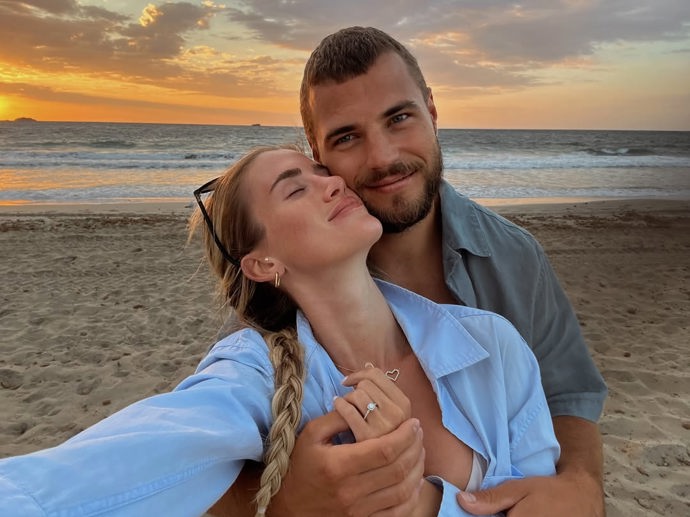 FOTO: Johana Fabišíková se zasnoubila. – stránka 1