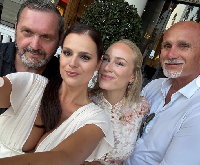FOTO: Ornella Koktová s dětmi a manželem Josefem na dovolené. – stránka 8