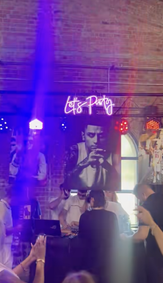 FOTO: Hard Rico měl na party i menší koncert.