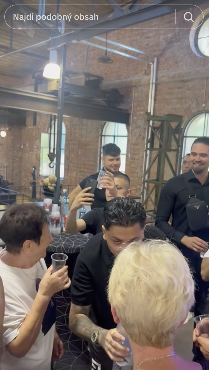 FOTO: Hard Rico uspořádal party po propuštění z vazby. – stránka 5